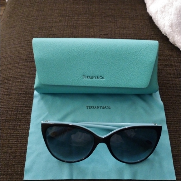 Tiffany & Co. Woman\'s Sunglasses